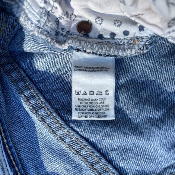 Free People We The Free Sofia Distressed Cutoff Denim Shorts - 29 - Picture 11 of 11